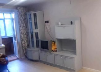 Сдам 3-комнатную квартиру, 70 м2, Казань, улица Дементьева, 37