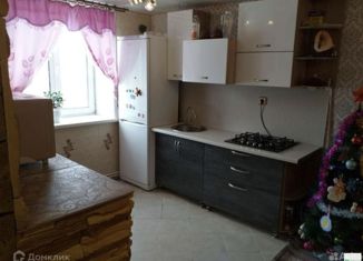 Продается 2-ком. квартира, 38 м2, поселок городского типа Николаевка, улица Кирова, 6