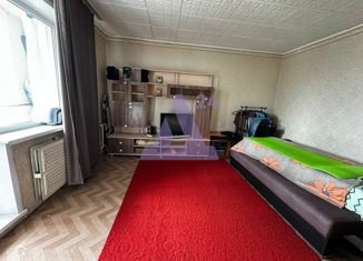 Продам 1-ком. квартиру, 34 м2, Барнаул, Индустриальный район, улица Шумакова, 35