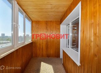 Продаю 2-ком. квартиру, 49 м2, Новосибирск, Геодезическая улица, 17/1