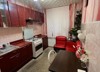 Сдается в аренду 2-комнатная квартира, 52.4 м2, село Тополево, Садовая улица, 1