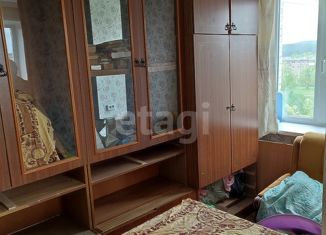 Продаю 2-комнатную квартиру, 46 м2, Миасс, улица Труда, 8