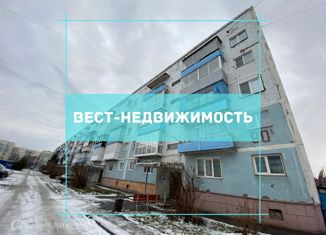 Продается двухкомнатная квартира, 53 м2, Полысаево, улица Космонавтов, 90А