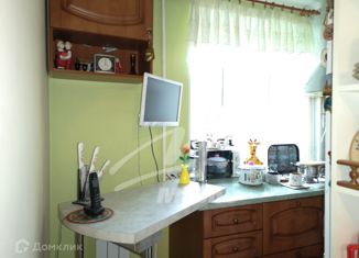Трехкомнатная квартира на продажу, 56 м2, Москва, улица Барклая, 16к3, улица Барклая