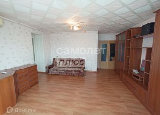 Продается 2-ком. квартира, 59 м2, Екатеринбург, Таватуйская улица, 6, метро Уральская
