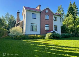 Продам дом, 350 м2, деревня Степановское