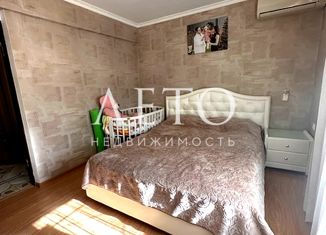 Продам 4-ком. квартиру, 80 м2, Сочи, улица Молокова, 30, микрорайон Черемушки