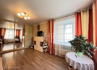 Продается 2-комнатная квартира, 52.8 м2, Татарстан, улица Рауиса Гареева, 94