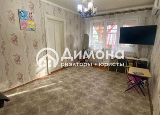 Продается 2-комнатная квартира, 45 м2, Оренбургская область, улица Ленинского Комсомола, 32