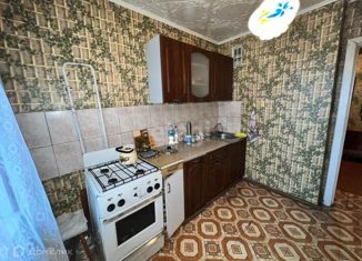 Продаю 2-ком. квартиру, 51 м2, Осташков, Кузнечная улица, 35