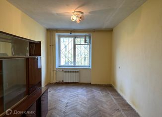 Продам 3-комнатную квартиру, 55.3 м2, Санкт-Петербург, проспект Славы, 16, муниципальный округ Купчино