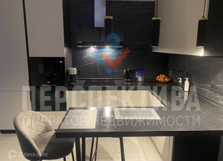 Продаю 2-комнатную квартиру, 70 м2, Москва, Боровское шоссе, 2Ак4, метро Говорово