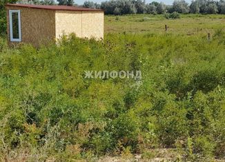 Продается земельный участок, 15 сот., поселок городского типа Володарский, улица Мичурина