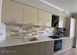 2-ком. квартира на продажу, 70 м2, село Новобессергеневка, улица А.С. Куликова, 4к3