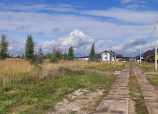 Продаю участок, 10 сот., деревня Устакасы, Берёзовая улица