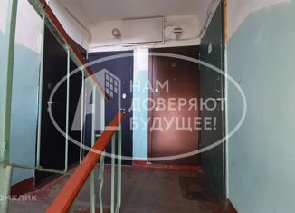 Продается 2-комнатная квартира, 44 м2, Пермь, Индустриальный район, улица Комбайнёров, 32