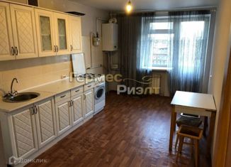 Продается 3-комнатная квартира, 80 м2, Ессентуки, улица Орджоникидзе, 84