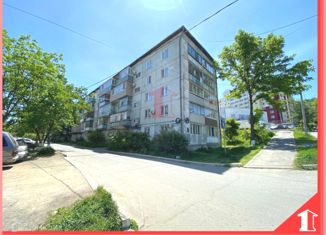 Продажа 2-комнатной квартиры, 52 м2, Находка, улица Мичурина, 8