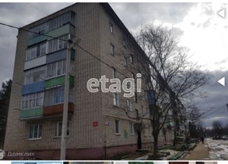 Продаю 1-комнатную квартиру, 29.8 м2, посёлок городского типа Озёрный, Парковая улица, 3