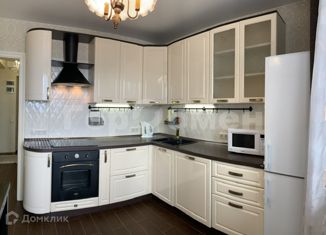 Сдам в аренду 1-ком. квартиру, 42 м2, Москва, проезд Дежнёва, 27к1, проезд Дежнёва