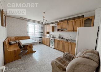 Продам двухкомнатную квартиру, 68.3 м2, Ставрополь, Комсомольская улица, 81, микрорайон № 2