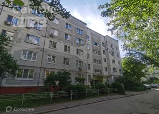 Продается 1-комнатная квартира, 38 м2, Смоленск, улица Попова, 122, Промышленный район