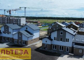 Продаю таунхаус, 135 м2, поселок Холмогоровка, Южная улица, 4