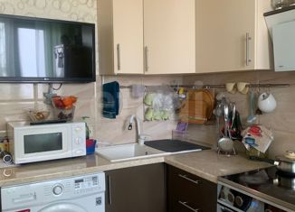 Продаю 1-ком. квартиру, 42 м2, Лянтор, 4-й микрорайон, 15