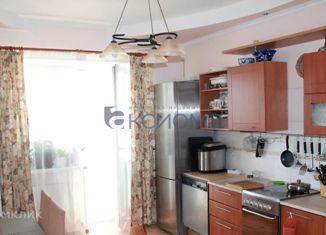 Продам 3-ком. квартиру, 88 м2, Ставрополь, улица Мира, 264А, микрорайон №6