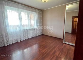 Продам двухкомнатную квартиру, 50 м2, Астраханская область, улица Адмирала Нахимова, 125