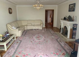 Трехкомнатная квартира на продажу, 119 м2, Шебекино, улица Ленина, 97А