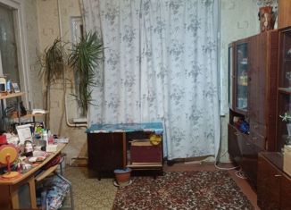 Продается 3-комнатная квартира, 67 м2, Крым, улица 60 лет Октября, 26