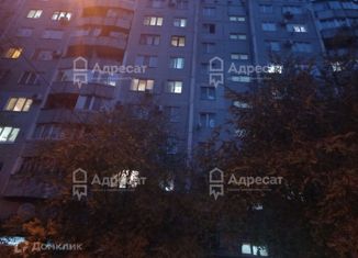 Продаю 2-ком. квартиру, 48.7 м2, Волгоград, район Семь Ветров, улица 8-й Воздушной Армии, 47Б