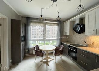 Двухкомнатная квартира на продажу, 68.6 м2, Москва, Боровское шоссе, 2Ак3, метро Говорово