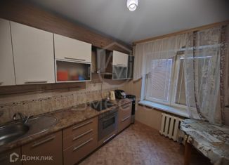 Продаю 3-ком. квартиру, 64 м2, Новосибирск, улица Курчатова, 11/2, улица Курчатова