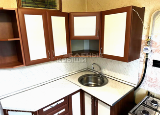 Продается 2-ком. квартира, 43.5 м2, Санкт-Петербург, улица Ленсовета, 85, метро Звёздная