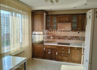 Продам 3-комнатную квартиру, 79.7 м2, Балабаново, Боровская улица, 63