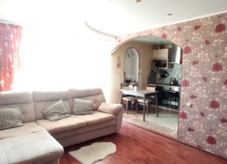 Продается 3-комнатная квартира, 59.6 м2, Кстово, 3-й микрорайон, 12