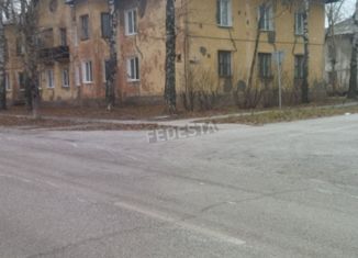 Продажа трехкомнатной квартиры, 56 м2, Соликамск, Большевистская улица, 29