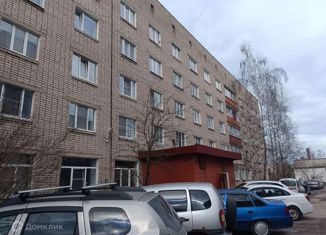 Продам комнату, 80 м2, Великий Новгород, Лужская улица, 19