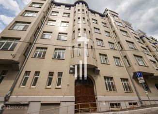 Продается 5-комнатная квартира, 150 м2, Москва, Большой Сергиевский переулок, 5, метро Трубная