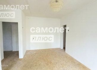 Продается 2-ком. квартира, 42.4 м2, Смоленская область, улица Кирова, 1