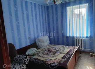Продается 4-комнатная квартира, 72 м2, Мелеуз, улица Кочеткова, 5