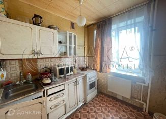 Продам 1-ком. квартиру, 30.3 м2, Волосово, Гатчинское шоссе, 6