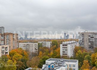 Продам 3-комнатную квартиру, 77 м2, Москва, улица Академика Комарова, 3к2, улица Академика Комарова