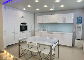 Продам трехкомнатную квартиру, 71 м2, Бердск, улица Гагарина, 2/1