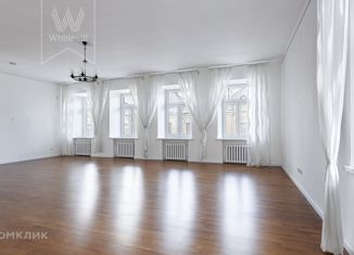 Сдача в аренду четырехкомнатной квартиры, 143 м2, Москва, улица Петровка, 28, метро Чеховская