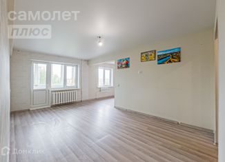 Продам 3-ком. квартиру, 58.3 м2, Екатеринбург, улица Миномётчиков, 34, улица Миномётчиков