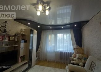 Продам трехкомнатную квартиру, 62 м2, Смоленская область, проспект Гагарина, 54