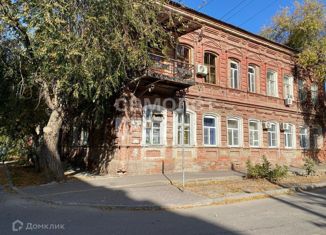 Продам 2-комнатную квартиру, 41 м2, Астрахань, улица Дантона, 7